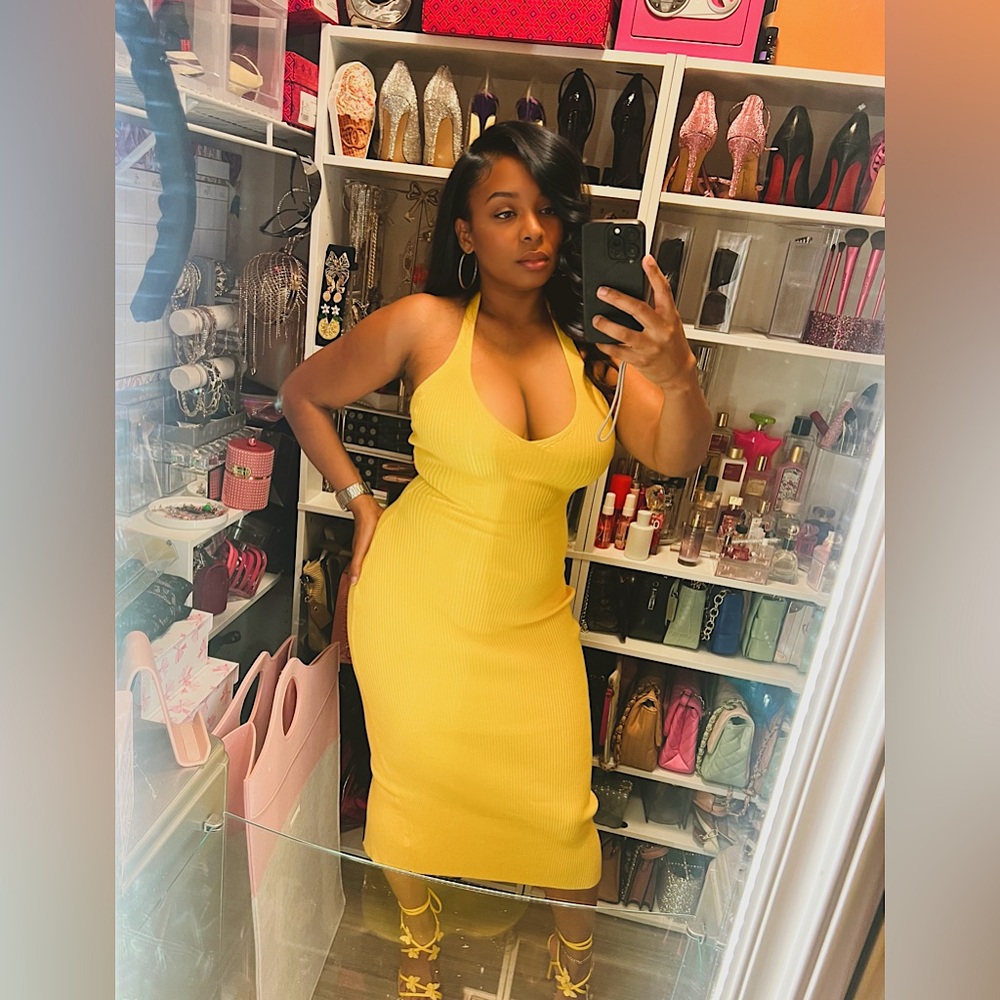 Ribbed Bodycon Dress 🌻